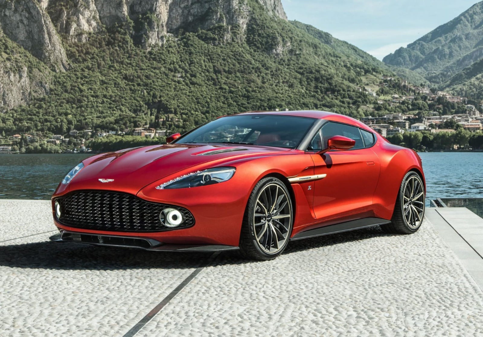 De Aston Martin modellen die zorgden voor een wederopstanding