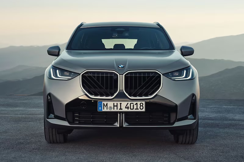 bmw-x3-xdrive-2024-grijs-vooraanzicht