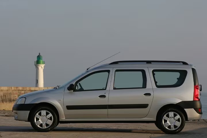 Dacia Logan (2004 - 2008)