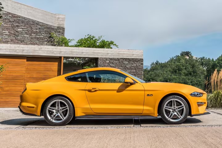 Ford Mustang (2015 - 2024)