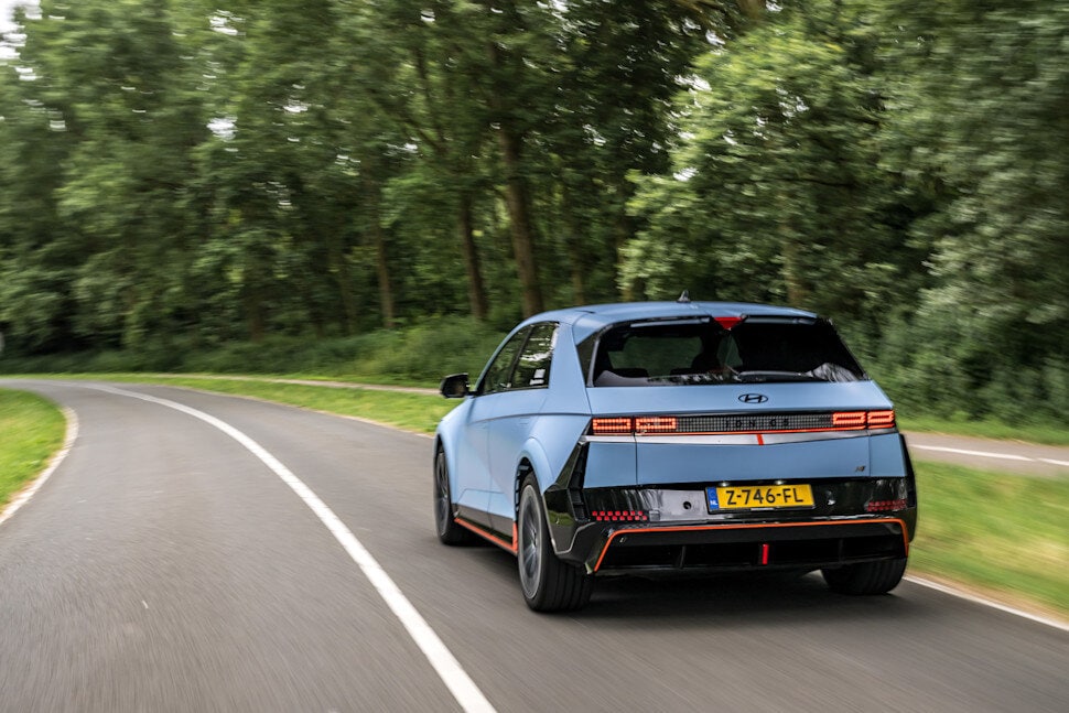 Hoe ver kom je nog als je elektrische auto een lege batterij heeft?