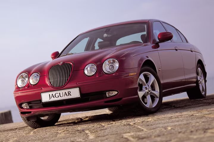 Afbeelding van een Jaguar S-Type