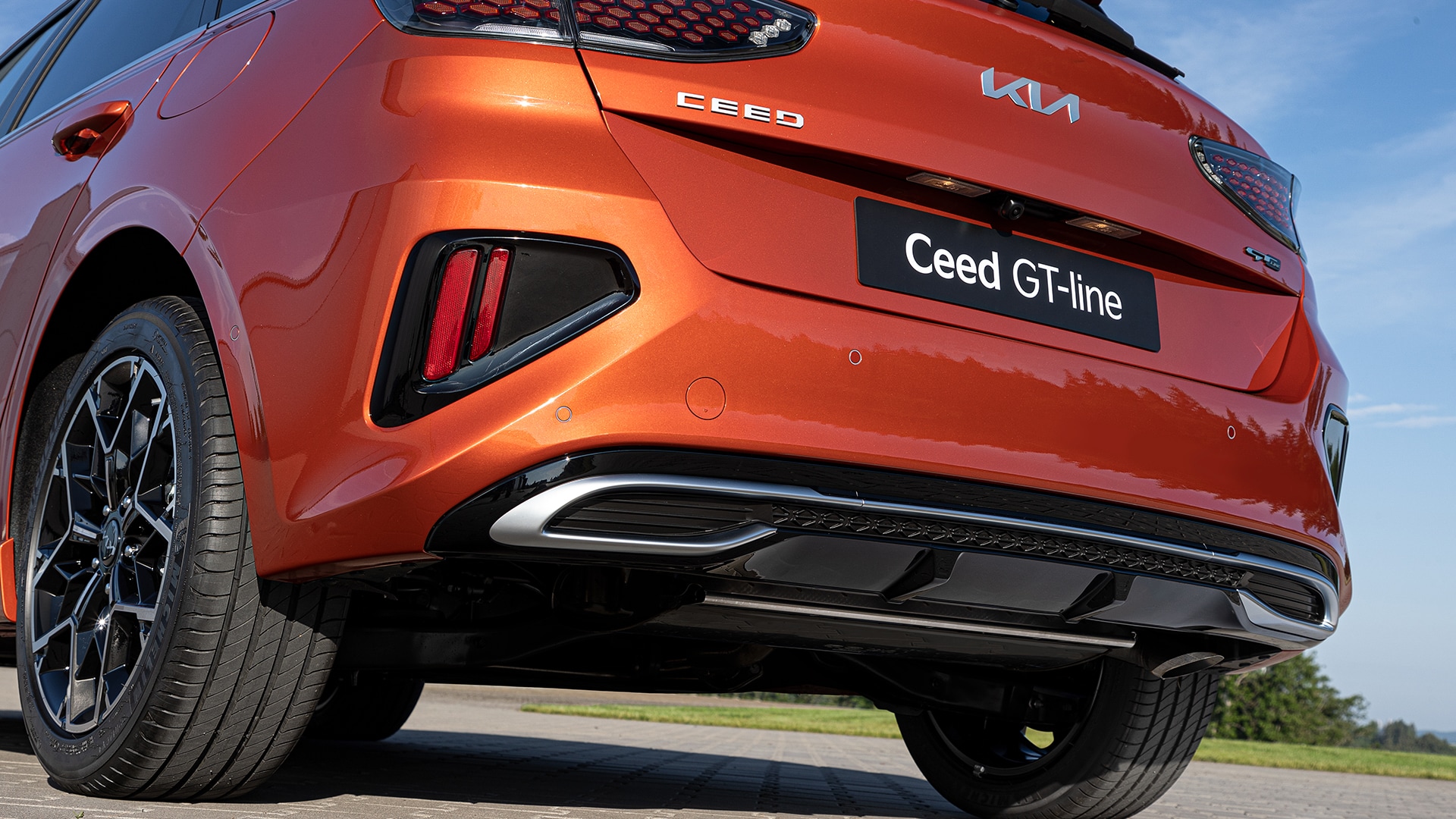 Nederlandse autoverkopen dalen flink in 2026