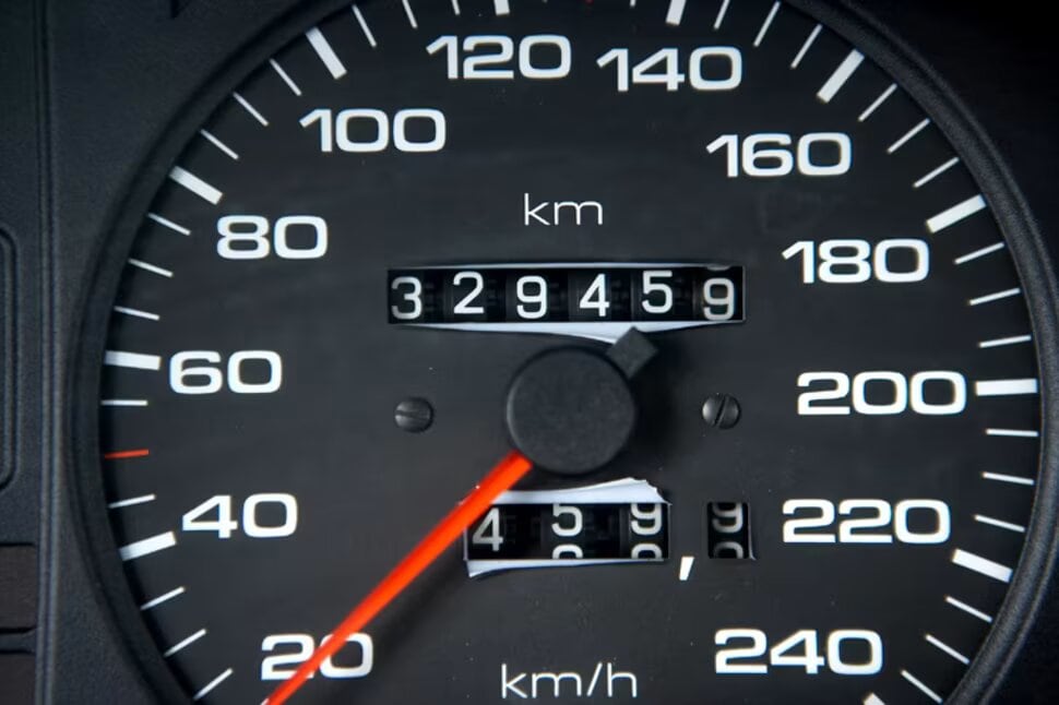 Wat je moet weten over kilometerregistratiesystemen en de 5 beste apps