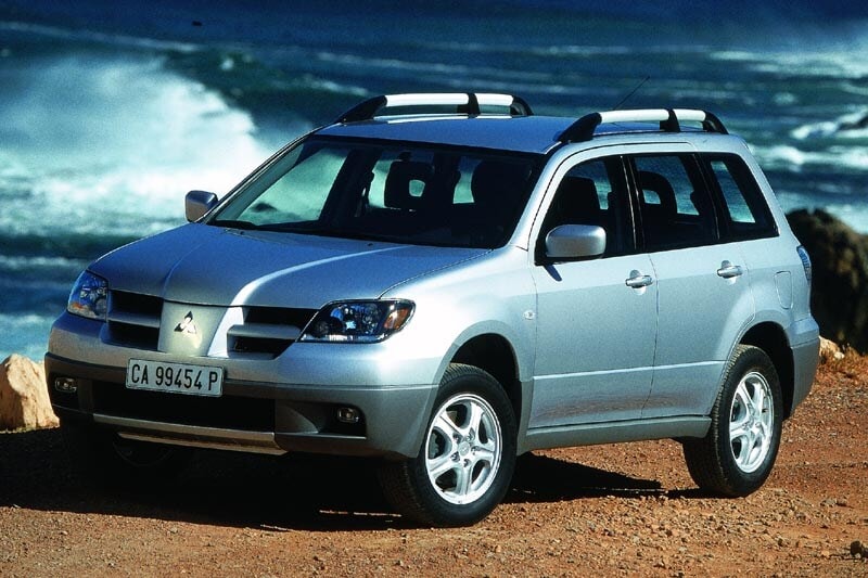 AutoTrack oordeel Mitsubishi Outlander (2003-2006)