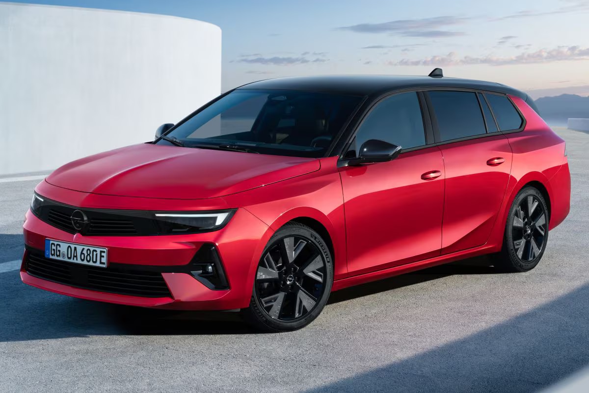 Opel Astra Sports Tourer Electric