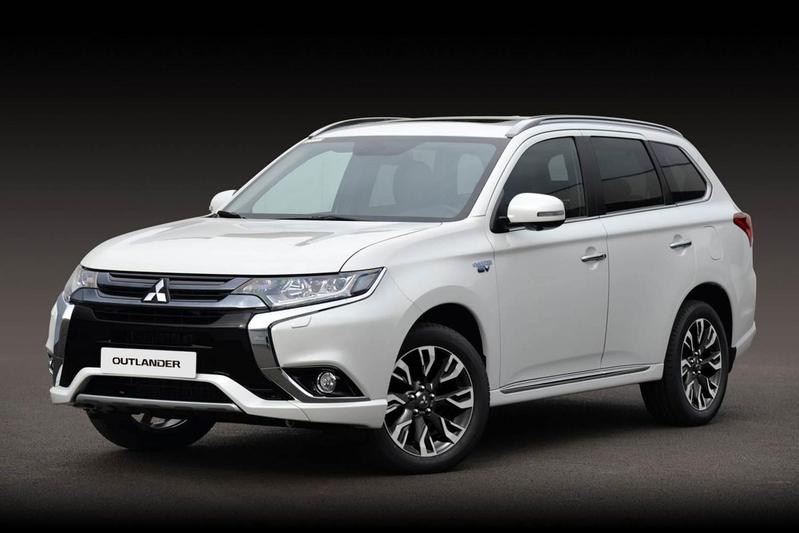 Mitsubishi Outlander CW0 PHEV image