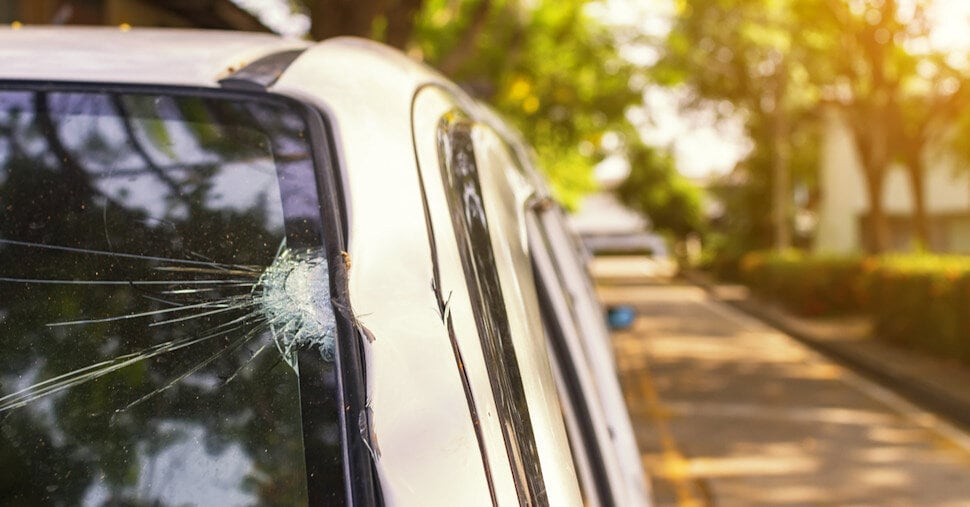 Schade aan je auto door vandalisme: hoe zit het met je verzekering?
