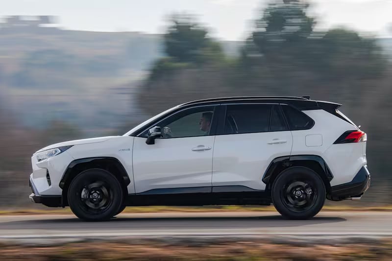 Afmetingen Toyota RAV4 (2019+)